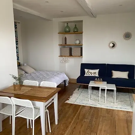 Dans Ferme En Renovation Lägenhet *