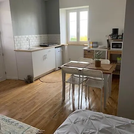 Dans Ferme En Renovation Lägenhet *